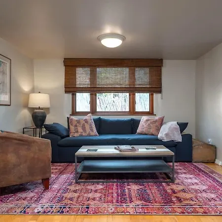 Charming Adobe In Santa Fe